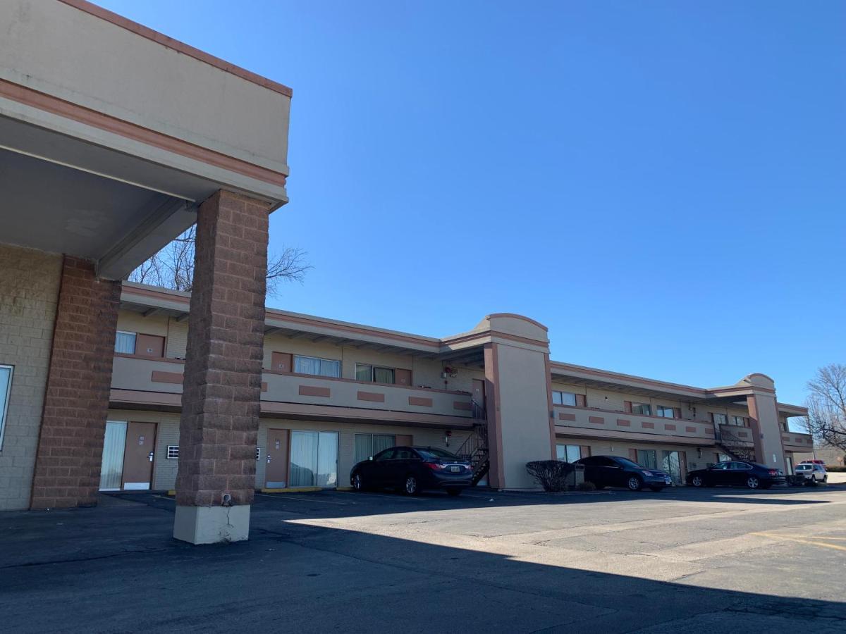 Haven Inn & Suites St Louis Hazelwood - Airport North Extérieur photo